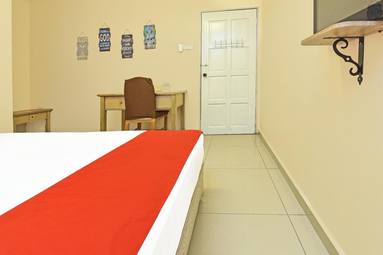 F Hotel Sungai Dua Bukit Zewnętrze zdjęcie