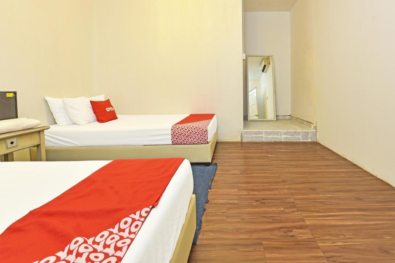 F Hotel Sungai Dua Bukit Zewnętrze zdjęcie