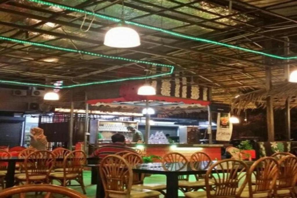 F Hotel Sungai Dua Bukit Zewnętrze zdjęcie