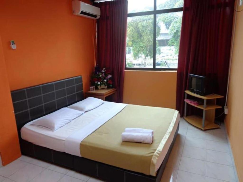 F Hotel Sungai Dua Bukit Zewnętrze zdjęcie