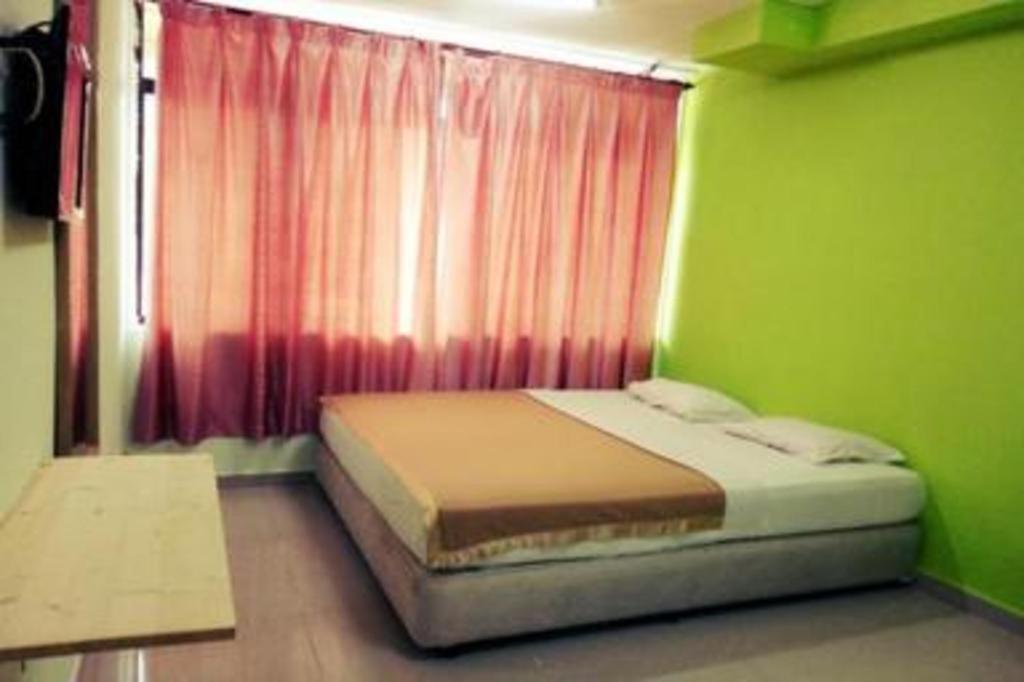 F Hotel Sungai Dua Bukit Zewnętrze zdjęcie