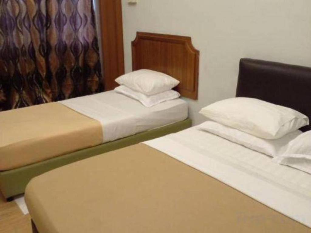 F Hotel Sungai Dua Bukit Zewnętrze zdjęcie